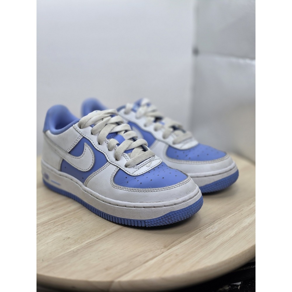 Kids Sz 2Y - Nike Air Force 1 White Blue Leather Sneakers Lace Up HV0936-100 - Picture 5 of 11